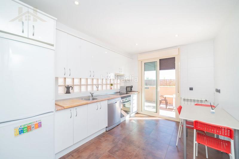 Foto d474266d-49e7-463a-88ed-915f8b4c42e0. Maison jumelée avec chauffage parking piscine dans Cubas de la Sagra