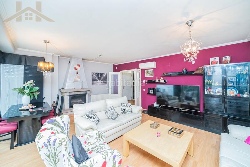 Foto 597c0dff-4419-4c58-b298-d62dcd6ef556. Casa pareada en Moraleja de Enmedio