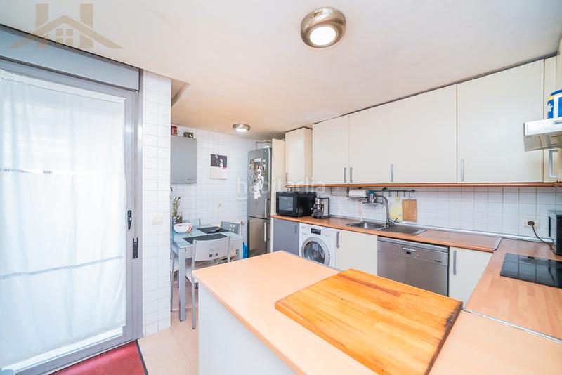 Foto ed6112e5-7874-4fad-bb6f-b6566d76b4ad. Casa pareada en Moraleja de Enmedio