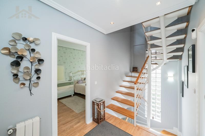 Foto 25e8bfbe-8f31-4388-8dc7-44a425b3a1a5. Maison jumelée avec cheminée parking piscine dans Cubas de la Sagra