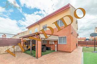 Xalet  Calle antonio ordóñez. Casa / chalet pareado en venta en cubas de la sagra