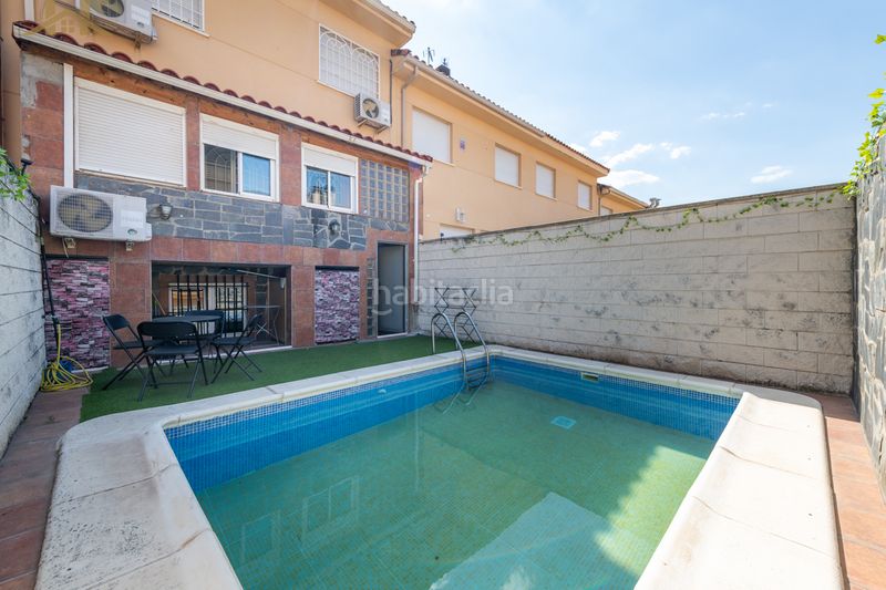 Foto 5ec4f8c9-2d7e-4758-b3fd-c11844dbd0de. Casa adossada amb calefacció piscina a Loeches
