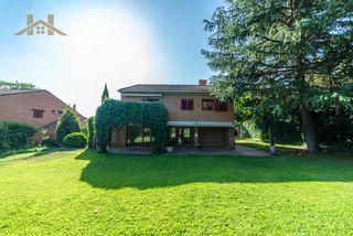 Casa  Paseo poseidón. Casa o chalet independiente en venta en poseidon