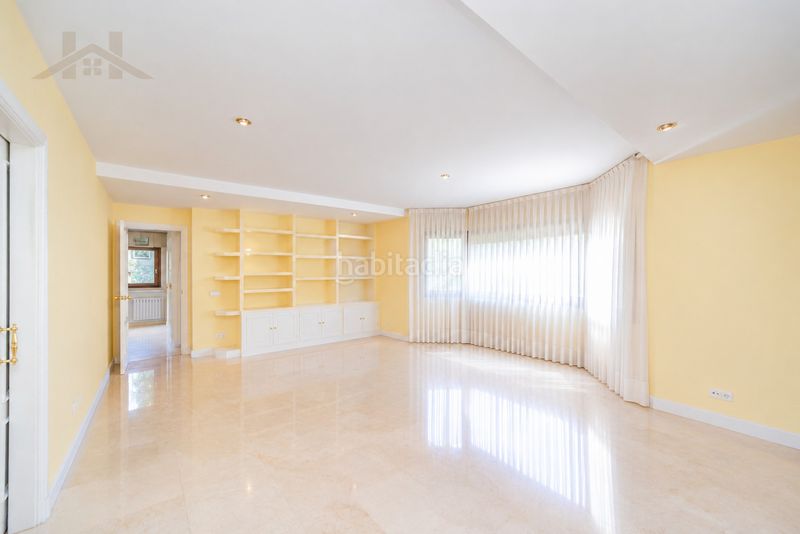 Foto 0b758886-6016-4c16-b949-04d1ae87fd72. Casa amb calefacció piscina a Norte Majadahonda