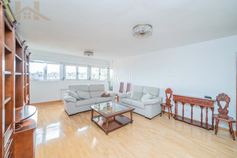 Foto 34553dcc-9190-4244-8f17-cc515679471c. Ático increible atico con urbanizacion cerrada de 4 habitaciones en Majadahonda