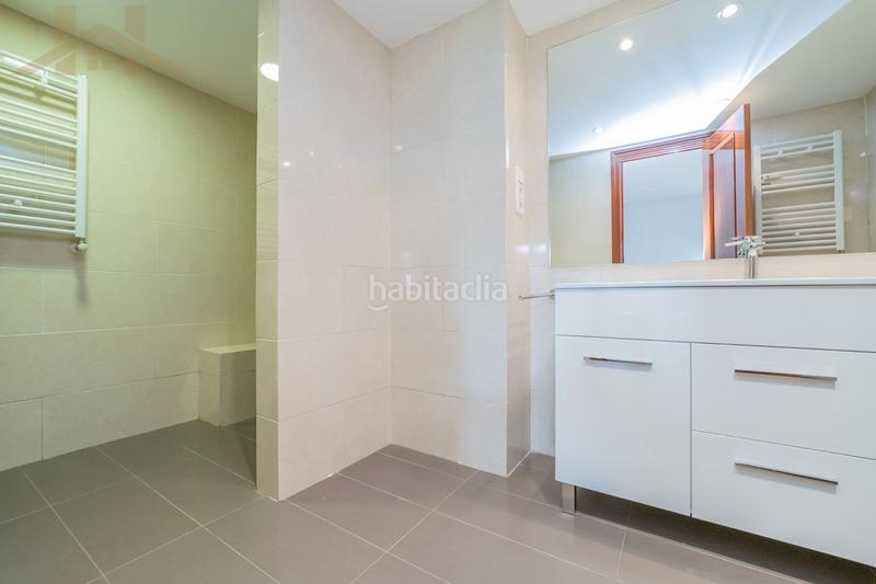 Foto 773fd18b-96db-4b5e-a16a-1cf7db6fed9e. Ático increible atico con urbanizacion cerrada de 4 habitaciones en Majadahonda