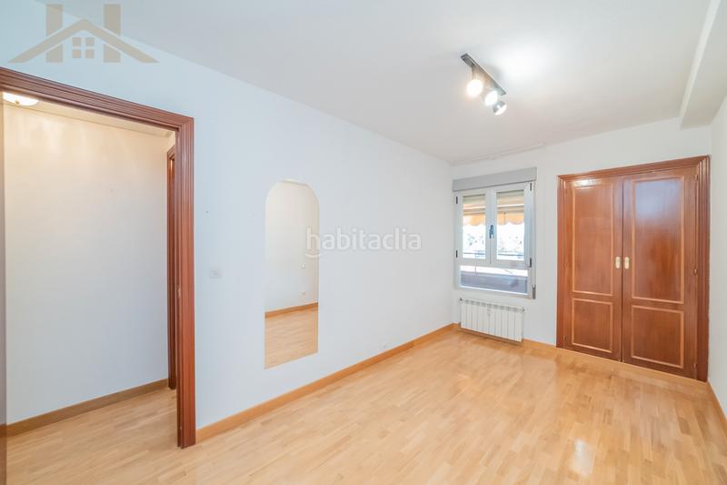 Foto a72a75e3-3d09-4520-b087-c0025f06d620. Ático increible atico con urbanizacion cerrada de 4 habitaciones en Majadahonda