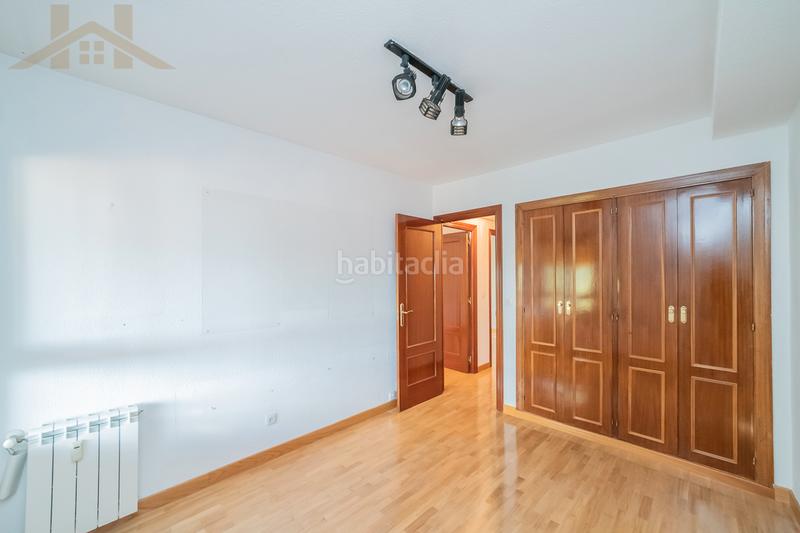 Foto c5a383fa-9d41-4801-8a5d-96cd45d6b581. Ático increible atico con urbanizacion cerrada de 4 habitaciones en Majadahonda