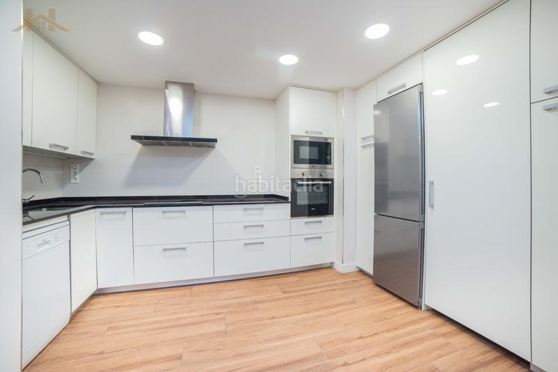 Foto 384c1406-b953-4c71-bd91-5126316e8802. Flat with heating parking pool in Norte Majadahonda