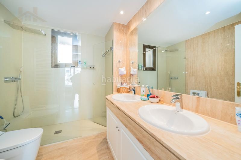 Foto 4c084be8-438f-4d28-acfb-387a5458158a. Dúplex  en venta cl moreras, zona monte del pilar, en Majadahonda