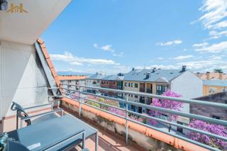 Flat  Calle de gómez del campo. Ático en venta en calle de gómez del campo