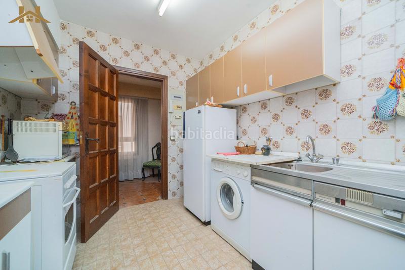 Foto d4bb3829-0081-4825-aee5-8c811e066f36. Piso  en venta en calle de juliana en Jardín de los Reyes-Parque Real Escorial (El)