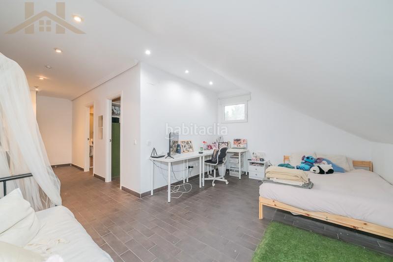 Foto 50c5578c-2bfc-44c5-8761-fe386b4bfba9. Chalet avec chauffage parking dans Las Zorreras-Monte Encinar Escorial (El)