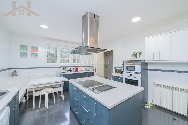 Foto 671fd6dc-5ac0-471d-b861-d17c35e608d2. Chalet avec chauffage parking dans Las Zorreras-Monte Encinar Escorial (El)