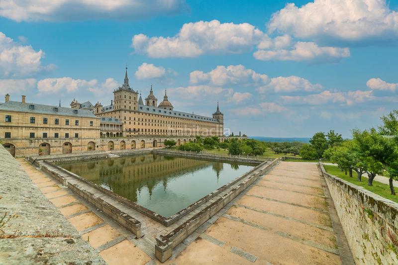 Foto 697b4469-2a8b-4e37-8a78-ac4801870bcd. Appartement avec chauffage dans Centro-Manguilla Escorial (El)