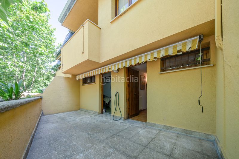 Foto e1e144d9-4a69-4c5d-b32d-02c432ec2662. Casa adossada amb xemeneia calefacció aparcament a Escorial (El)