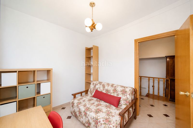 Foto d3507a51-a035-45d7-b17a-94e18fbfdc2c. Casa amb xemeneia aparcament piscina a Centro-Manguilla Escorial (El)