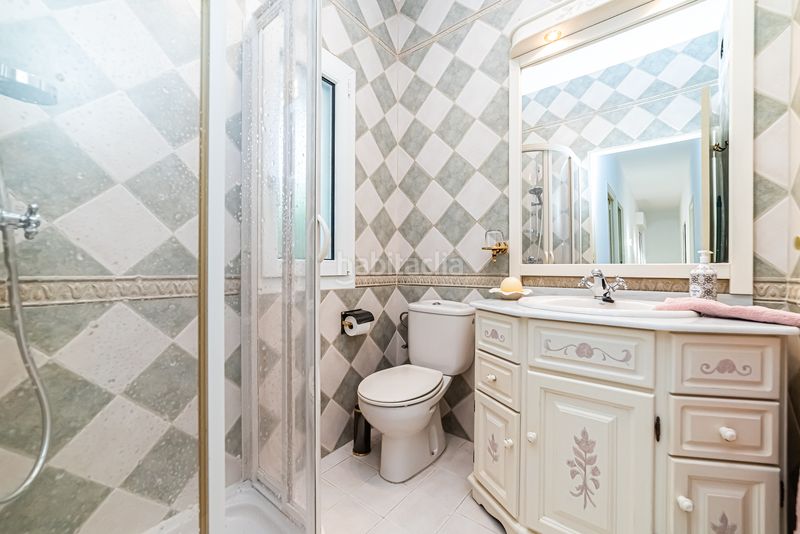 Foto 51f50f77-7457-47ba-b2d8-d5da3882dfe3. Casa amb xemeneia calefacció aparcament piscina a Escorial (El)