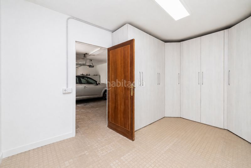 Foto db5dd77e-97ed-469f-854e-58804fdcbaf3. Casa amb xemeneia calefacció aparcament piscina a Escorial (El)