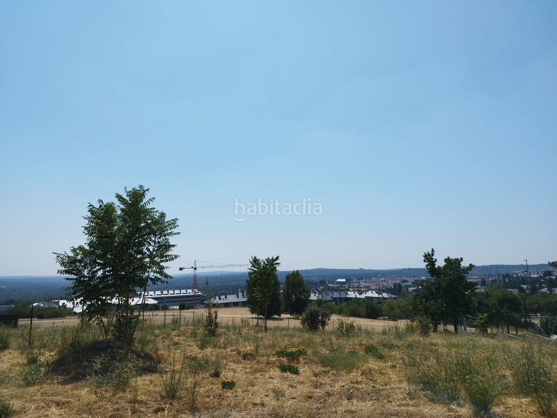 Foto 238be800-3331-420f-a4af-b94c378a07cc. Casa aparellada amb calefacció aparcament piscina a Escorial (El)