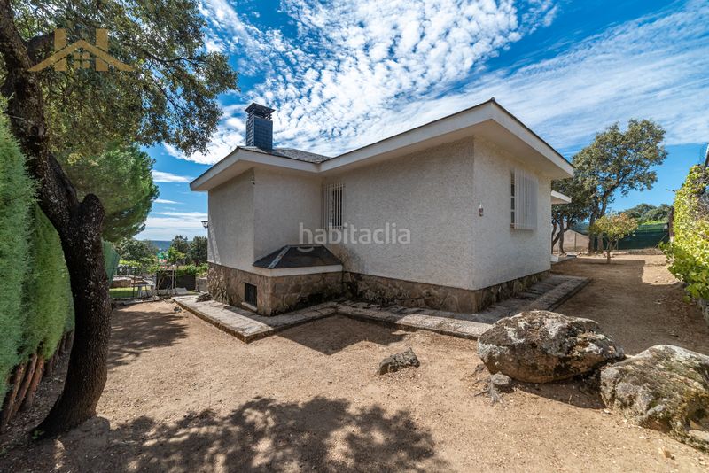 Foto 45a92518-1d57-4073-a985-33e5638c1e30. Xalet amb xemeneia calefacció aparcament a Las Zorreras-Monte Encinar Escorial (El)