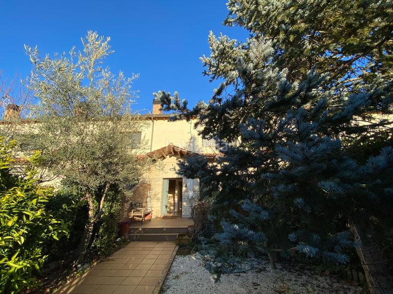 Foto b6dd97a3-4cb1-4088-aa4c-859fcc1818e8. Casa adossada amb calefacció piscina a Sant Esteve de Palautordera