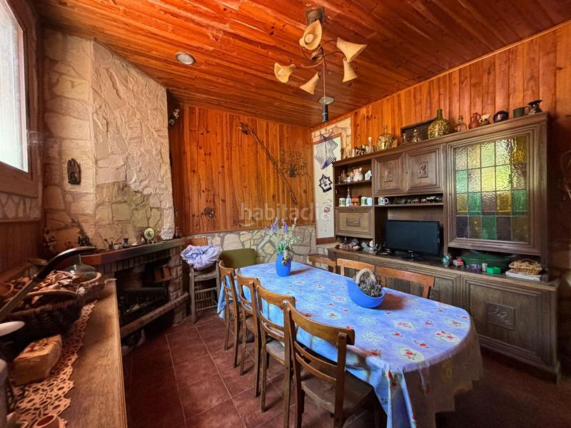 Foto 22bf6005-5dcc-46b2-bf05-db6ebb6ab1fb. Chalet mit kamin parking pool in Sant Esteve Sesrovires