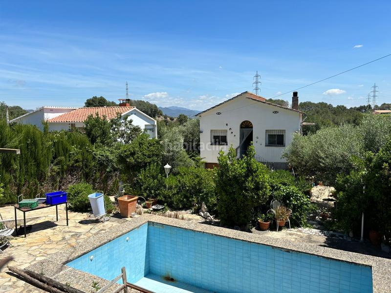 Foto d330dd6b-14e0-469a-9445-61a7575bf3c6. Chalet mit kamin parking pool in Sant Esteve Sesrovires