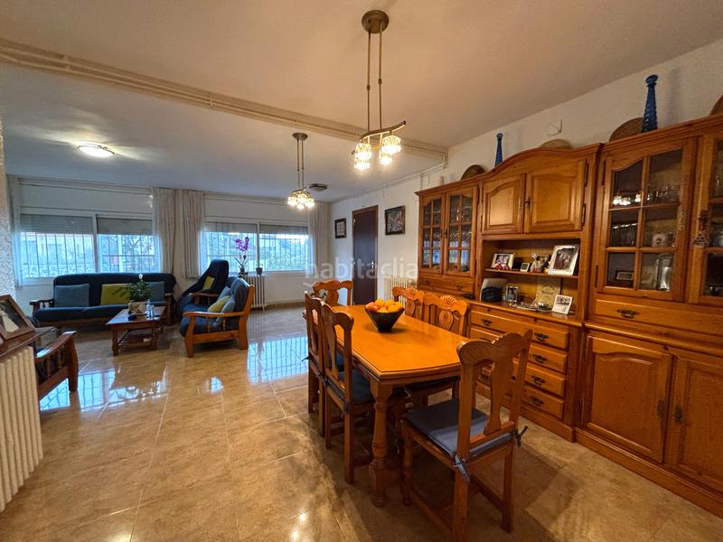 Foto 81d8f9a8-83cd-41e2-a059-1a81fa733354. Chalet amplia parcela con piscina! en Sant Esteve Sesrovires
