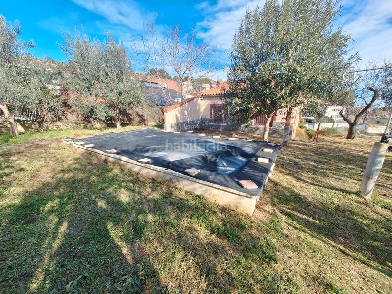 Foto c0ba6c0f-448f-4319-b77e-2817cf0b3b93. Chalet amplia parcela con piscina! en Sant Esteve Sesrovires