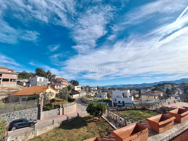 Foto e5e9753a-5a8f-456a-b93e-cc559e9abd86. Chalet amplia parcela con piscina! en Sant Esteve Sesrovires