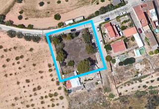 Terreny residencial a Carrer nova can prats 2. Opción construir 3/4 casas!
