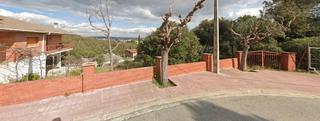 Terreny residencial a Carrer josep carner 6. Amplia!