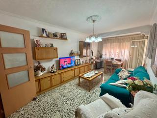 Appartement à Les Planes. Cómodo y céntrico
