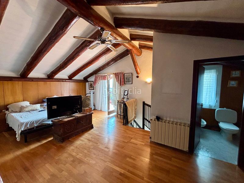 Foto 41c77e3c-178f-4395-a16a-b94fc2dc3632. Xalet amb xemeneia calefacció aparcament piscina a Sant Esteve Sesrovires