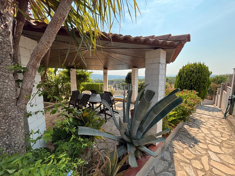 Foto 6d8ca868-7207-4545-9101-9c35c65823bf. Xalet amb xemeneia calefacció aparcament piscina a Sant Esteve Sesrovires