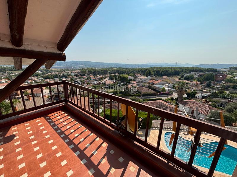 Foto aacb4998-7cfc-4b1f-a04b-4679cde91be7. Xalet amb xemeneia calefacció aparcament piscina a Sant Esteve Sesrovires