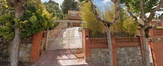 Chalet  Carrer arç. Muy soleada y con excelente ubicación!