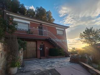 Xalet  Carrer arç. Muy soleada y con excelente ubicación!