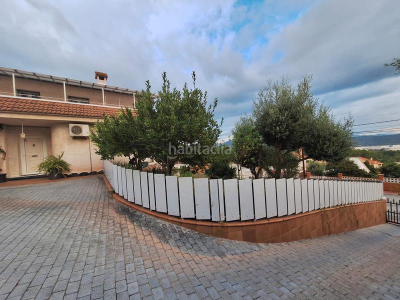 Foto 4a845b7f-fda0-4176-b532-2dfc6b90e1c9. Chalet con piscina y buenas vistas! en Abrera