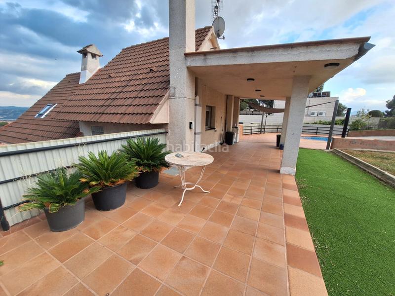 Foto cd87029a-ae87-4116-b0d3-82ace02513cd. Chalet con piscina y buenas vistas! en Abrera