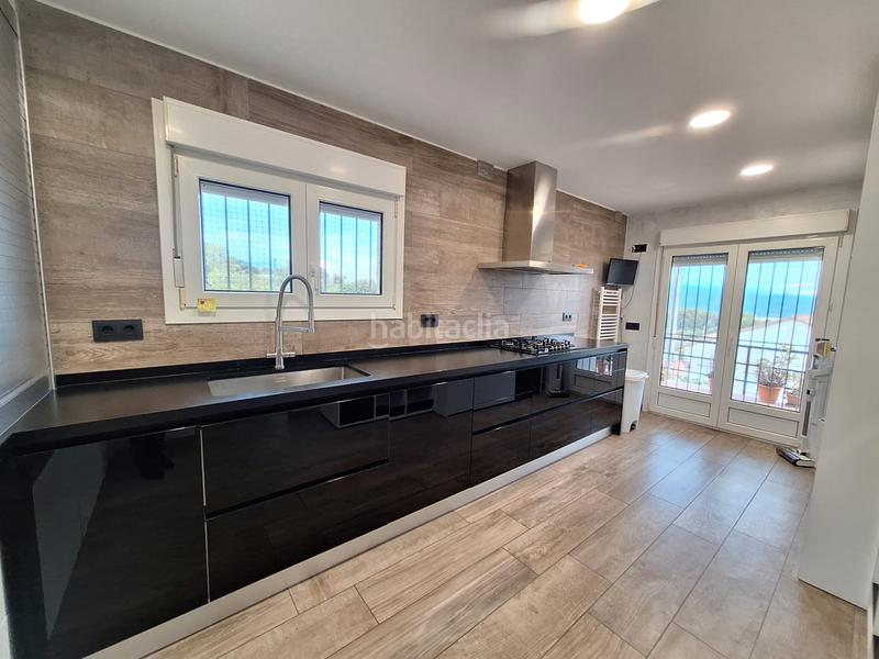 Foto f652c809-8196-41bd-b6a7-c3a73082bca3. Chalet con piscina y buenas vistas! en Abrera