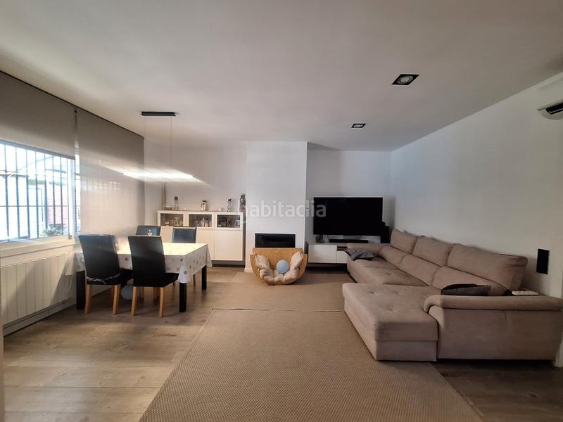 Foto e122bdf7-2253-4aea-ab90-ac56a13c38ed. Xalet amb calefacció a Sant Esteve Sesrovires