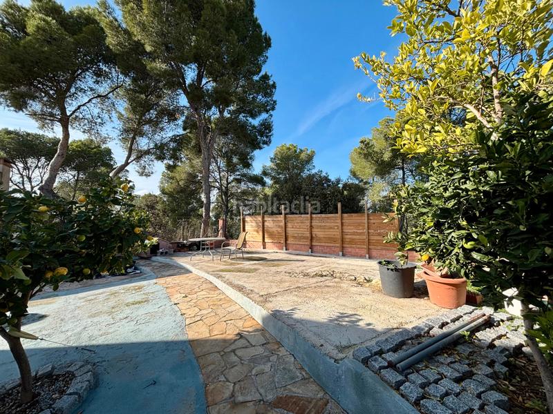 Foto 7717e039-cade-4766-ab58-a57fa9241b54. Chalet avec cheminée chauffage parking dans Subirats