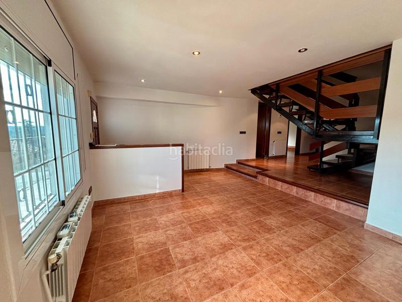 Foto 8eb878f5-d73c-4f01-8737-59200466fb7e. Chalet avec cheminée chauffage parking dans Subirats