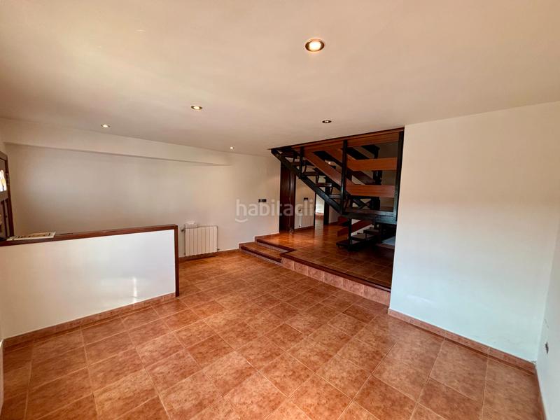 Foto 9767df4e-3873-4ced-bc77-1d1a1b4df451. Chalet avec cheminée chauffage parking dans Subirats