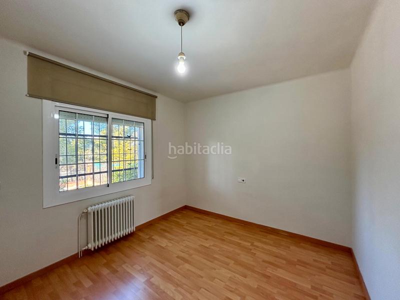 Foto c4523e3e-fcfe-4928-a327-26c8f24700ee. Chalet avec cheminée chauffage parking dans Subirats