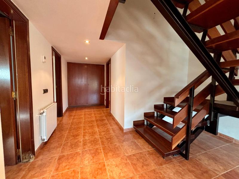 Foto d3a4582b-a9f0-445c-b1bf-20b2fa2d6bc3. Chalet avec cheminée chauffage parking dans Subirats