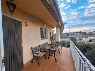 Chalet à Sant Esteve Sesrovires. Opción 2 viviendas