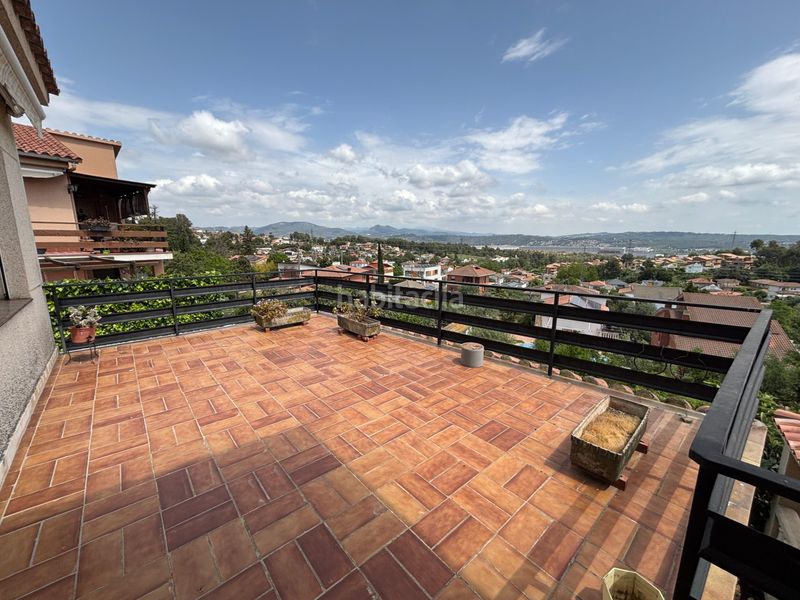 Foto 16e7376b-a950-43bd-8856-70cad3be9a2c. Chalet with fireplace heating parking pool in Sant Esteve Sesrovires